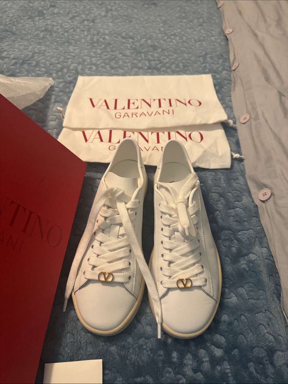 NWT - Authentic Valentino Garavani White Leather Low-Top Sneakers with Gold Logo